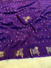 Load image into Gallery viewer, Fantabulous Festive Wear Viscose Georgette Jacquard Work Rich Pallu Designer Saree For Ocassion
