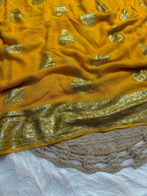 Load image into Gallery viewer, Gorgeous Party Wear Viscose Georgette Jacquard Zari Work Saree With Elegant Blouse Piece
