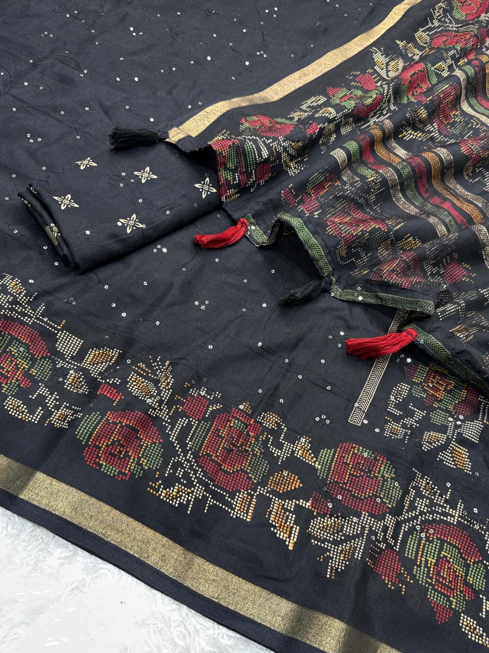 Heritage Function Wear Mul Cotton Thread With Sequence Work Printed n Zari Border Designer Saree