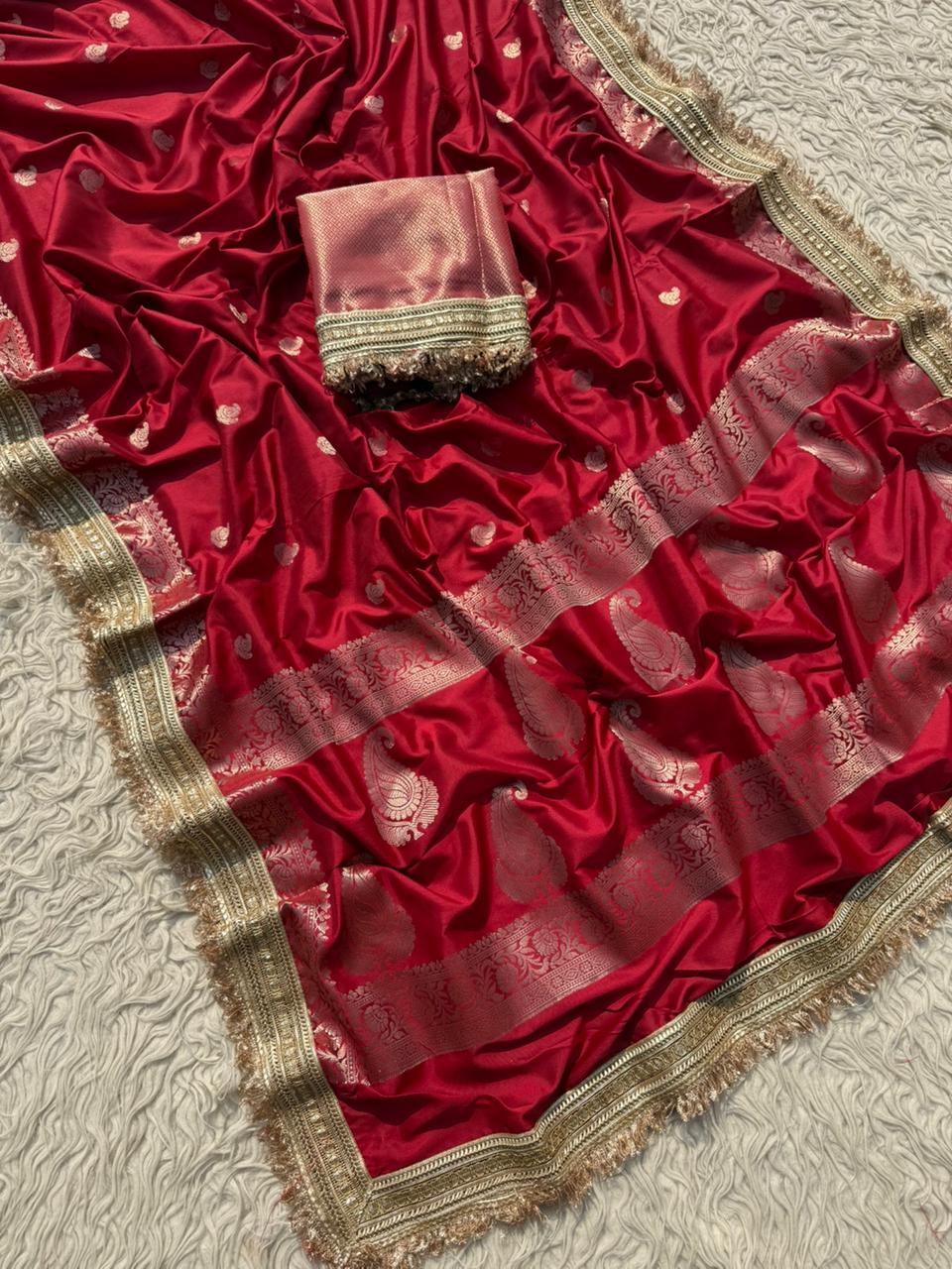 New Wedding Wear Banarasi Silk Jacquard n Heavy Lace Work Fancy Designer Saree
