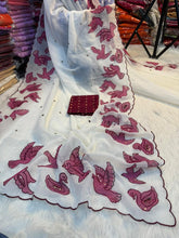 Load image into Gallery viewer, Glossy Wedding Wear White Colour Soft Crunchy Silk Embroidery Thread Matching Work Saree With Contrast Blouse Piece
