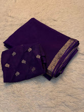 Load image into Gallery viewer, Confounding Party Wear Chinnon Fabric Zari Weaving Work Saree With Blouse Piece
