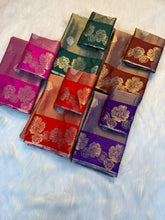 Load image into Gallery viewer, Marvellous Wedding Wear Soft Tissue Silk Jacquard Weaving Rich Pallu Saree With Blouse Peice
