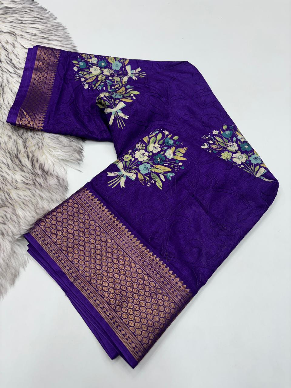 Divine Party Wear Viscouse Dola Silk Thread Work Flower Design Jacquard Border Saree With Blouse Piece
