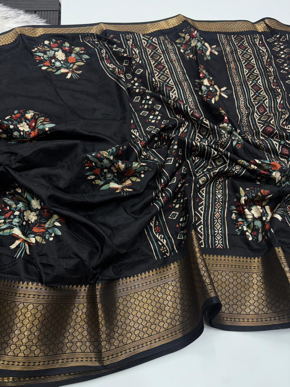 Divine Party Wear Viscouse Dola Silk Thread Work Flower Design Jacquard Border Saree With Blouse Piece