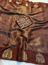 Load image into Gallery viewer, Adorable Festive Wear Pure Viscose Dola Silk Jacquard Work Satin Border Fancy Designer Saree With Blouse Piece
