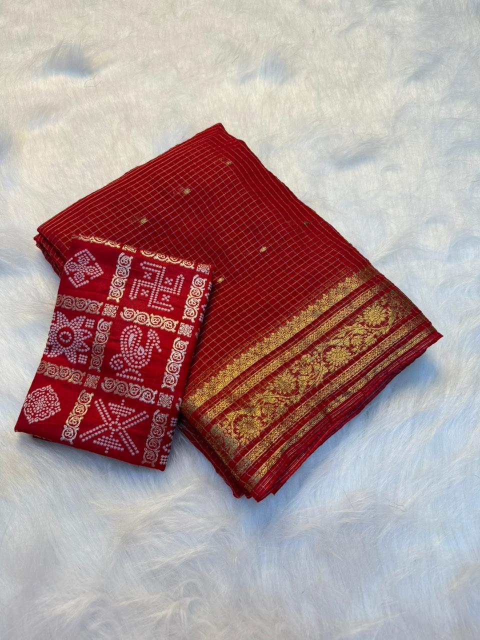 Charming Party Wear Pure Viscose Jacquard Weaving Work Checks Design Rich Pallu Fancy Designer Saree With Elegant Blouse