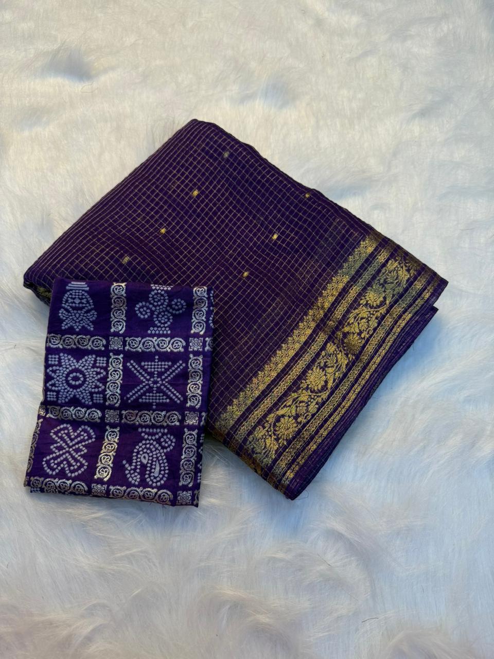 Charming Party Wear Pure Viscose Jacquard Weaving Work Checks Design Rich Pallu Fancy Designer Saree With Elegant Blouse
