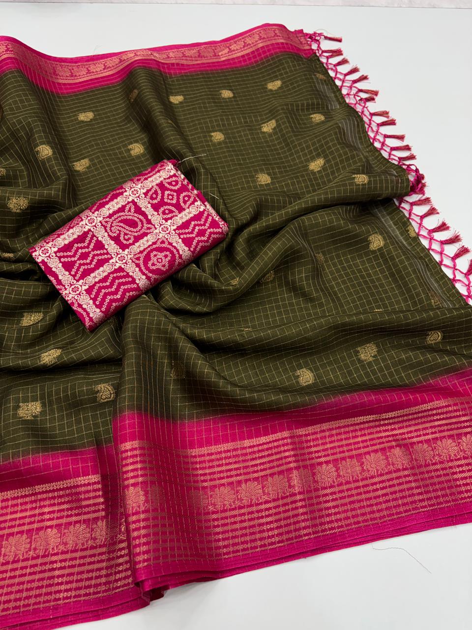 Elegant Party Wear Pure Soft Dola Silk Chex Design Jacquard Border Designer Saree With Blouse Piece