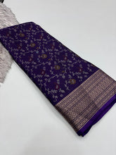 Load image into Gallery viewer, Opulent Festive Wear Pure Soft Dola Silk Jacquard Border Pich Pallu Designer Saree With Elegant Blouse Piece
