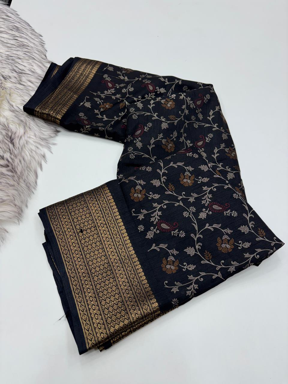 Opulent Festive Wear Pure Soft Dola Silk Jacquard Border Pich Pallu Designer Saree With Elegant Blouse Piece
