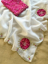 Load image into Gallery viewer, Luxurious Party Wear Off White Color Pure Crush Georgette Chiffon HandWork Fancy Designer Saree With Contrast Blouse Piece
