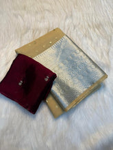 Load image into Gallery viewer, Adorable Festive Wear Organza Jacquard Border Embroidery Work Saree With Contrast Blouse Piece
