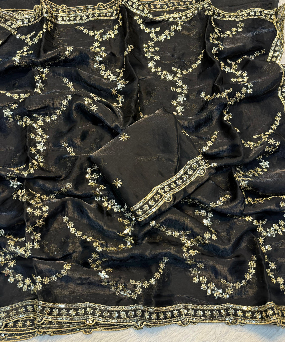 Blooming Function Wear Silk Handwork Fancy Designer Saree With Elegant Blouse Piece
