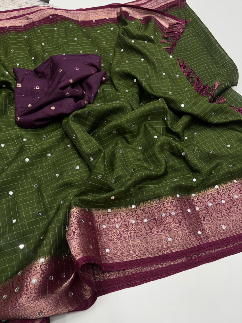 Contemporary Party Wear Soft Dola Silk Chex Jari Border n Mirror Work Designer Saree With Blouse Piece