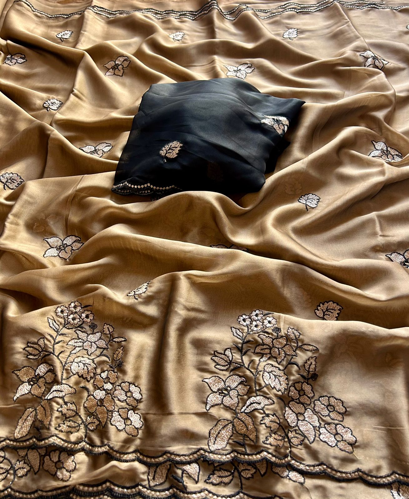 Whimsical Wedding Wear Rangoli Silk Embroidery n Cut Work Border Fancy Saree With Contrast Blouse Piece