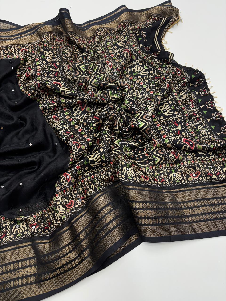 Entrancing Function Wear Pure Soft Silk Jacquard Border n Heavy Mirror Lace Work Rich Pallu Fancy Designer Saree