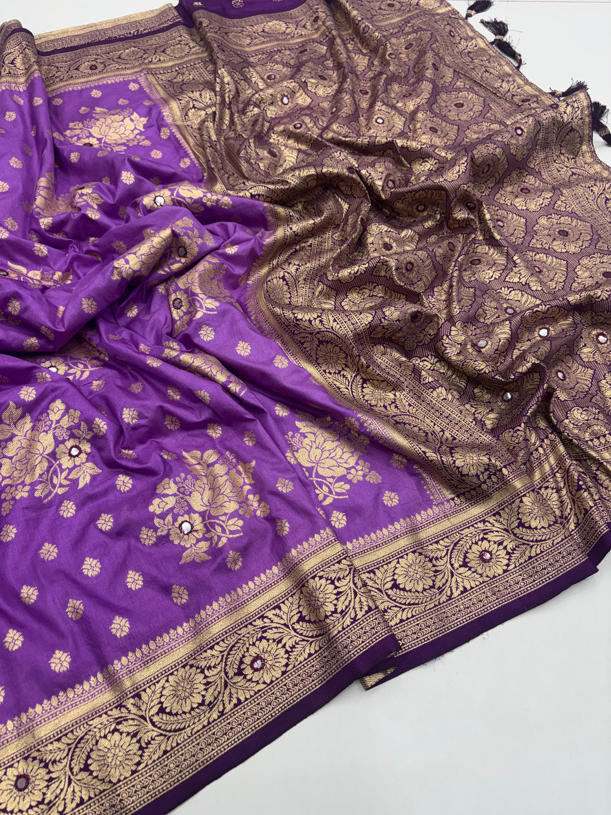 Incomparable Function Wear Pure Silk Jacquard Border Printed Rich Pallu n Mirror Work Fancy Designer Saree