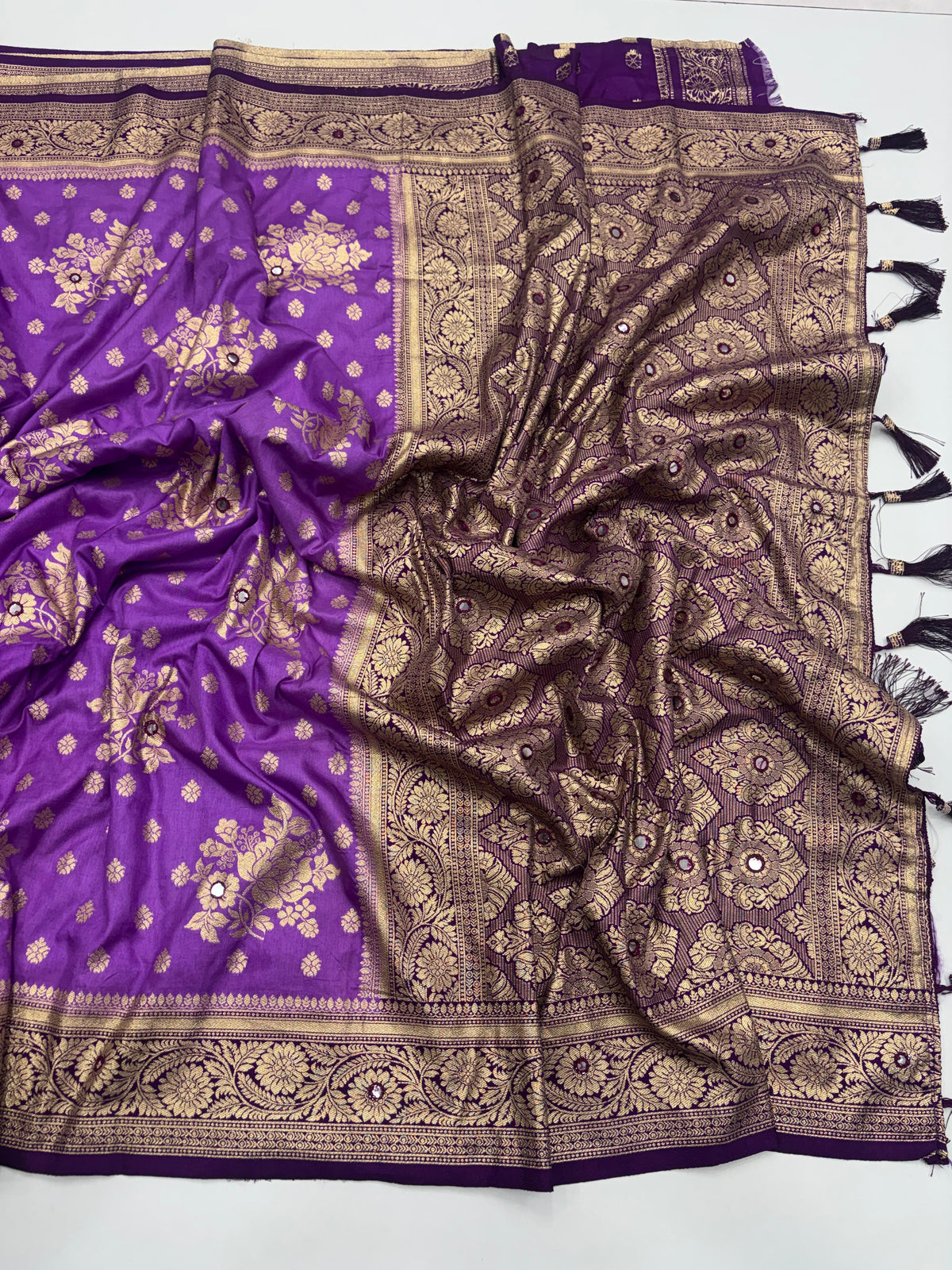 Incomparable Function Wear Pure Silk Jacquard Border Printed Rich Pallu n Mirror Work Fancy Designer Saree