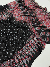 Load image into Gallery viewer, Divine Party Wear Satin Silk Print Rich Pallu n Mirror Work Fancy Saree With Blouse Piece
