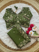 Load image into Gallery viewer, Blooming Wedding Wear Crush Silk Embroidery Sequence n Jari Work Designer Saree With Stitched Blouse
