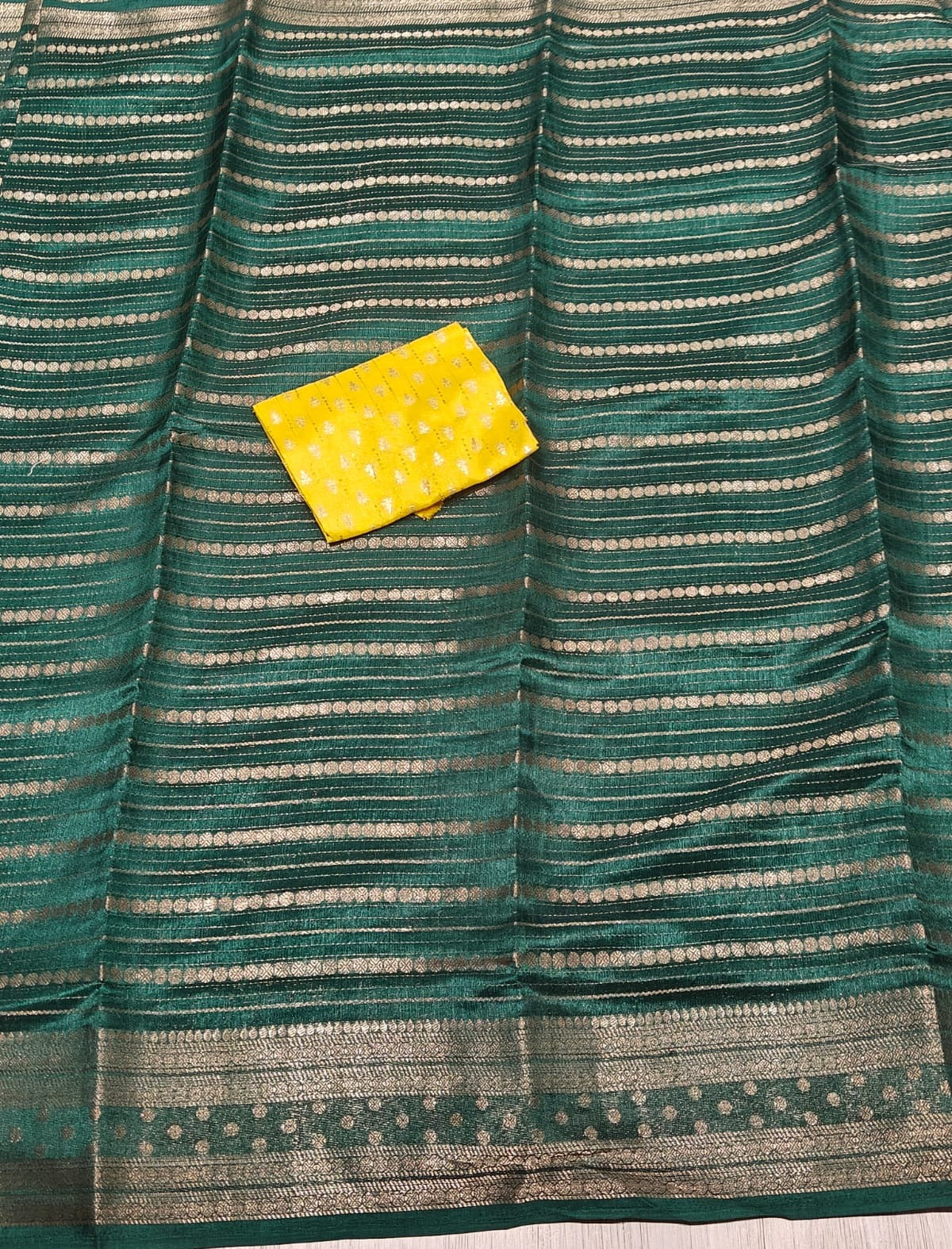 New Festive Wear Soft Silk Jacquard Border Fancy Saree With Blouse
