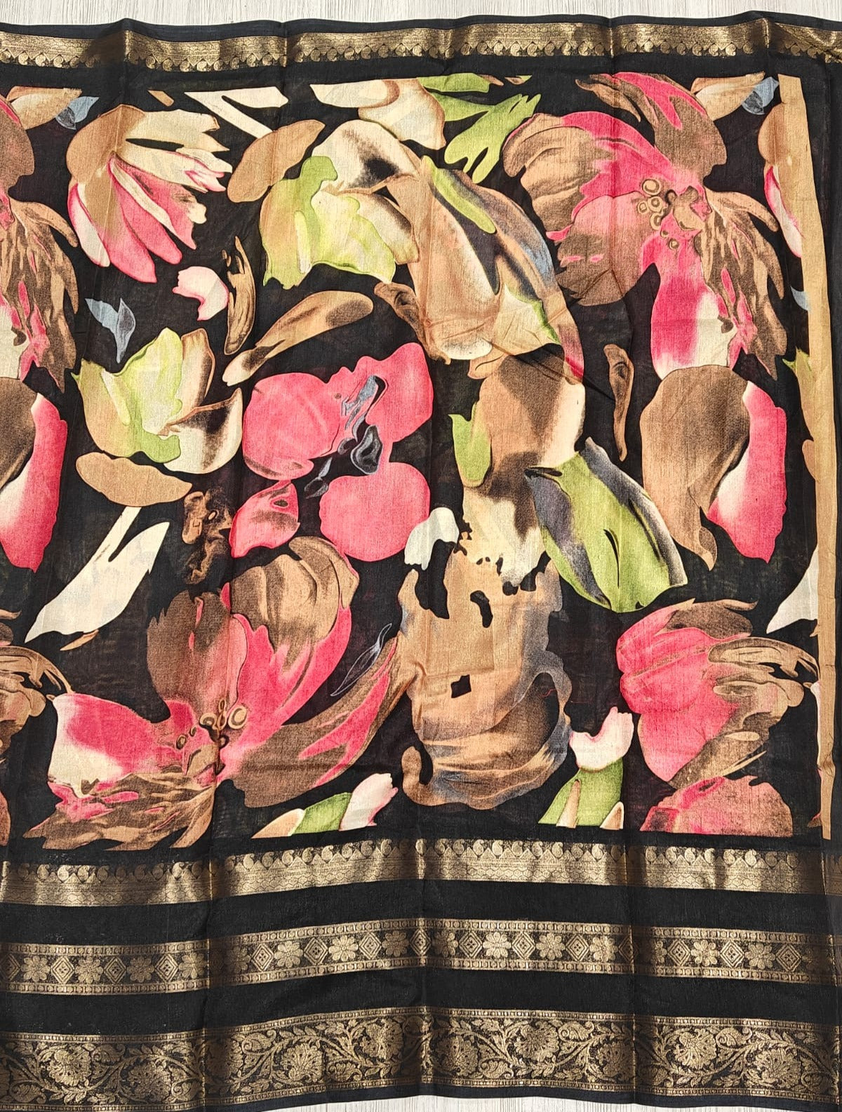New Function Wear Dolla Silk Jacquard Zari Weaving Work Saree