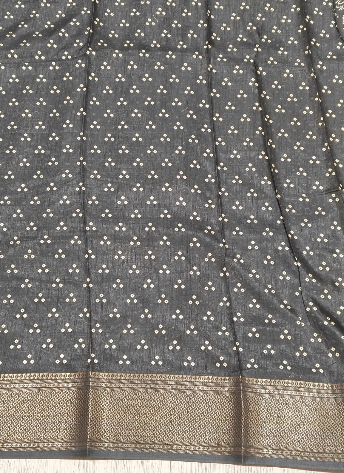 New Party Wear Pure Soft Dola Silk Jacquard Border Fancy Saree