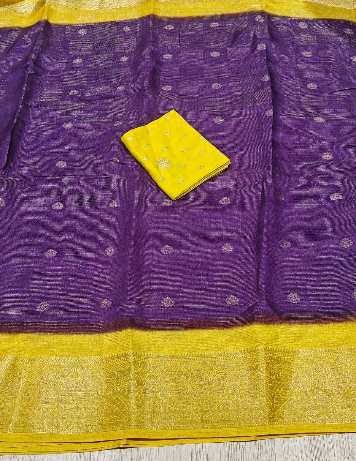 Blossom Function Wear Dolla Silk Jacquard Zari Weaving Work Saree
