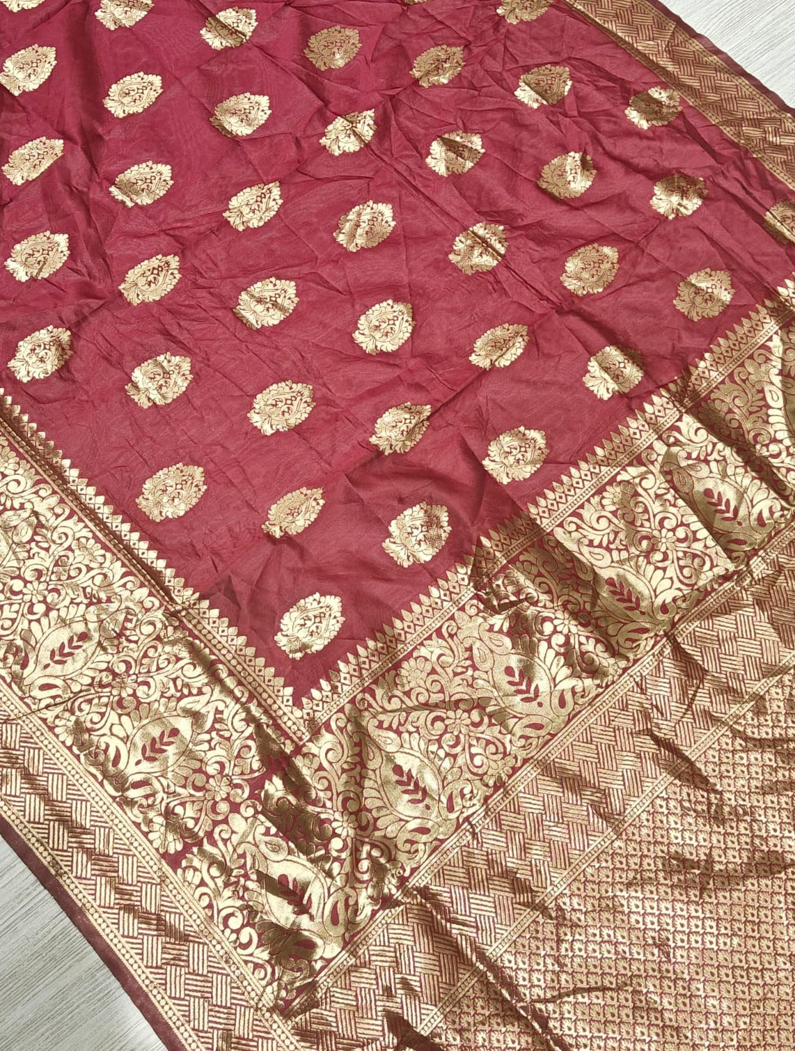 New Festive Wear Banarasi Silk Jacquard Border Fancy Saree With Blouse
