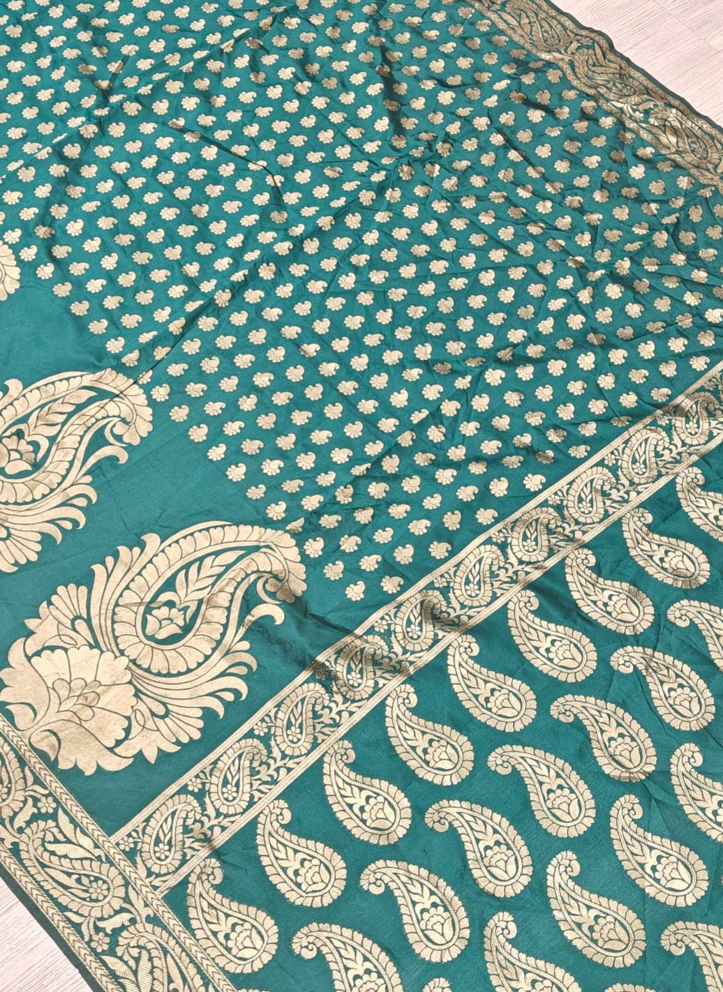 Festive Wear Banarasi Silk Jacquard Border Saree With Blouse Piece