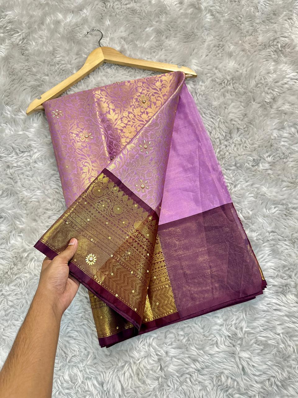 Divine Wedding Wear Banarasi Soft Silk Handstone Work Stunning Pallu n Jacquard Border Saree With Blouse Piece