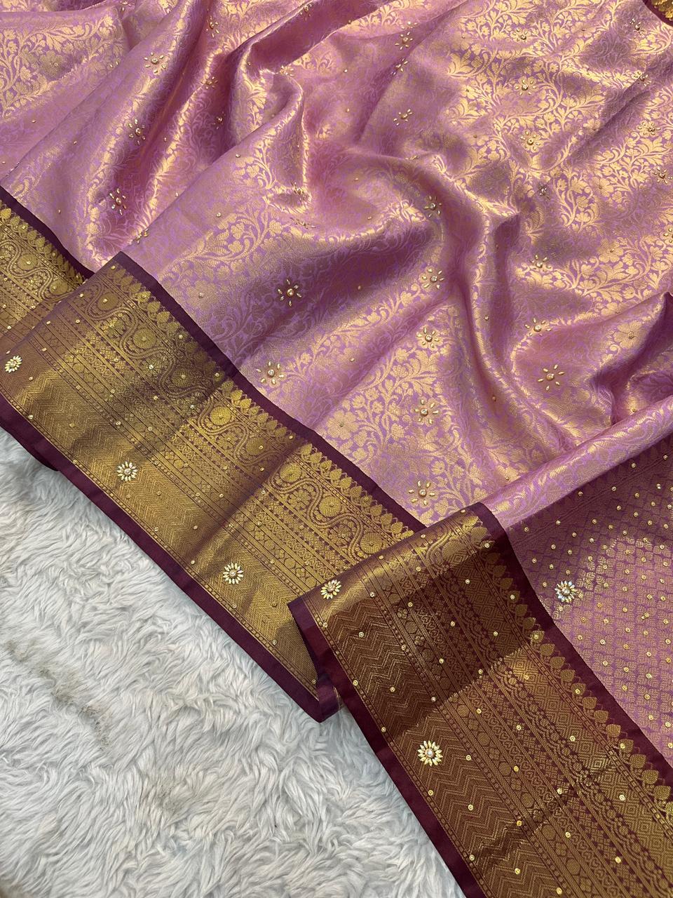 Divine Wedding Wear Banarasi Soft Silk Handstone Work Stunning Pallu n Jacquard Border Saree With Blouse Piece