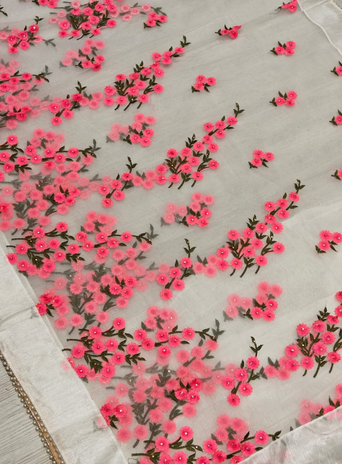 New Party Wear Net Embroidry Work Fancy Saree With Blouse Piece