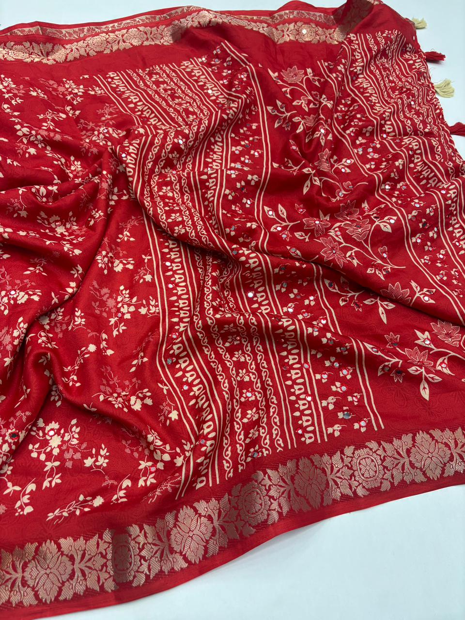 Contemporary Function Wear Silk Printed Rich Pallu n Mirror Work Designer Saree With Blouse Piece