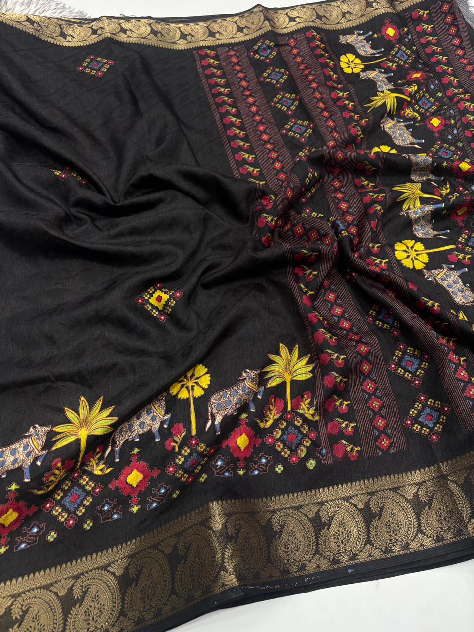 Traditional Party Wear Soft Dola Silk Jacquard Design Zari Border Fancy Saree With Blouse Piece