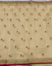 Load image into Gallery viewer, New Latest Wear Net Embroidery Work Saree With Blouse Piece
