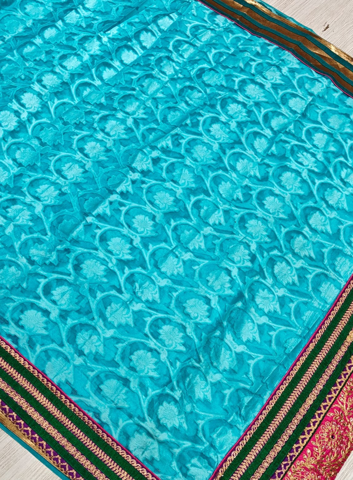 New Latest Wear Net Lace Border Saree With Blouse Piece