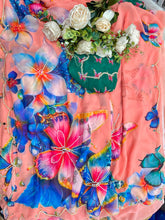 Load image into Gallery viewer, Regal Party Wear Soft Silk Print n Handwork Arco Border Designer Saree With Blouse Piece
