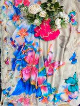 Load image into Gallery viewer, Regal Party Wear Soft Silk Print n Handwork Arco Border Designer Saree With Blouse Piece
