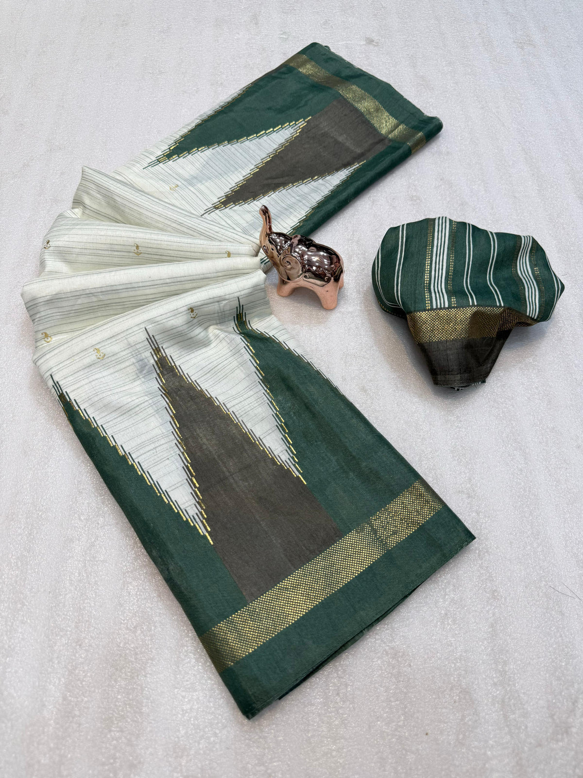 Adorable Function Wear Pure Soft Dola Silk Jacquard Border Fancy Saree With Blouse Piece