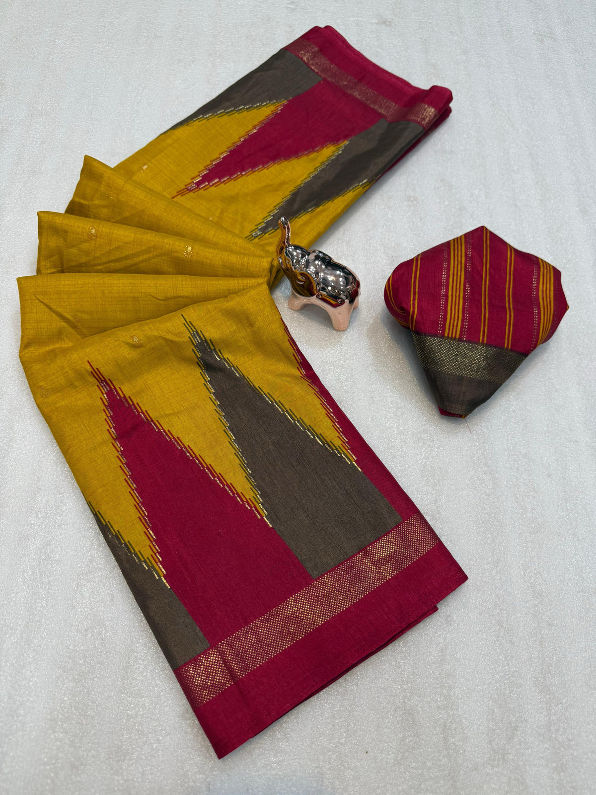 Adorable Function Wear Pure Soft Dola Silk Jacquard Border Fancy Saree With Blouse Piece