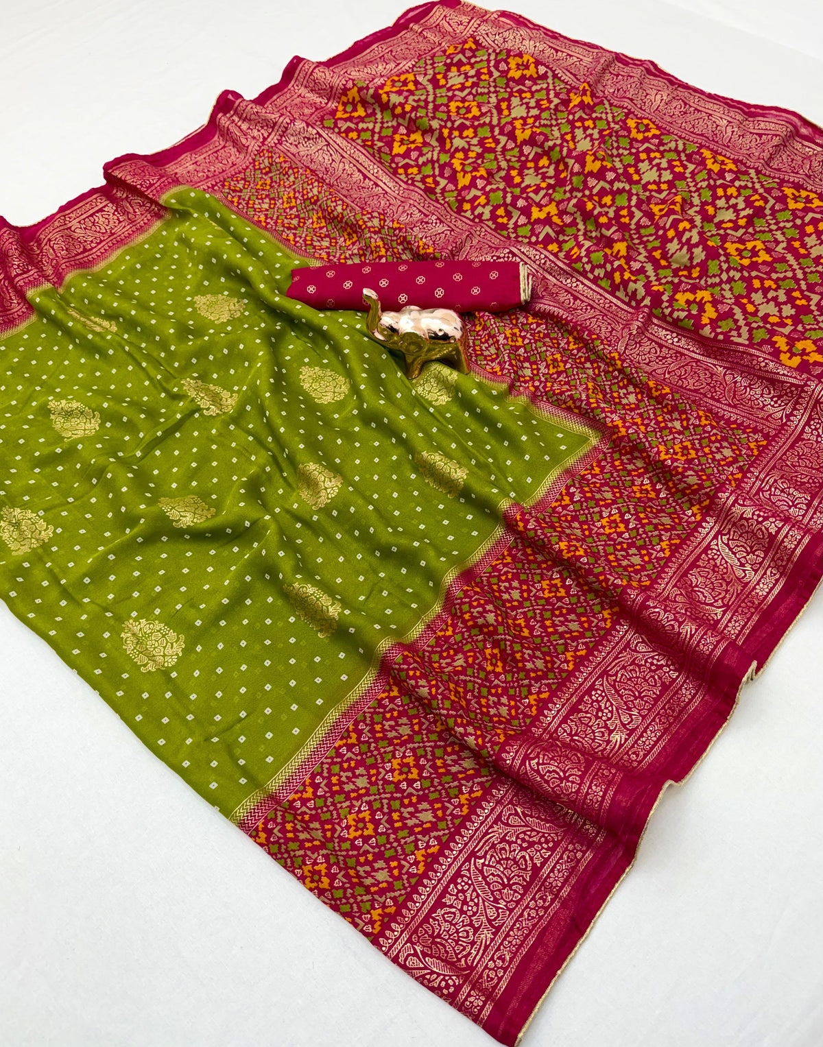 Glamorous Function Wear Pure Viscose Georgette Foil Print Saree With Blouse Piece
