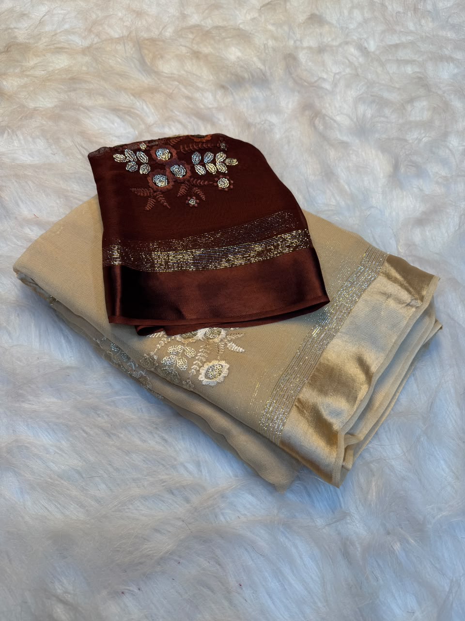 Glamorous Pure Viscose Georgette With Satin Border n Sequence Work Saree With Blouse Piece