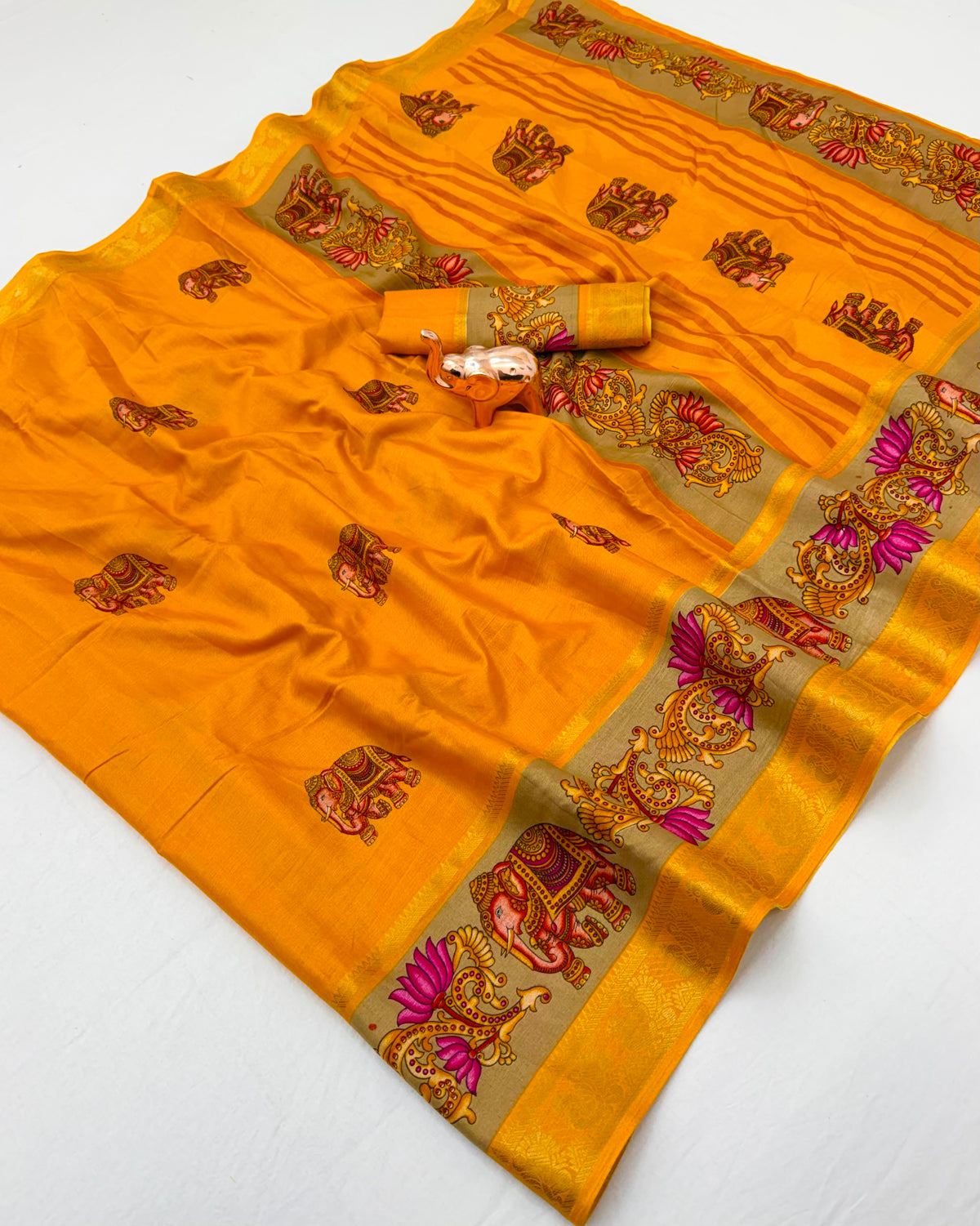 Traditional Function Wear Soft Viscose Silk Jacquard Design n Rich Pallu Fancy Saree With Blouse Piece