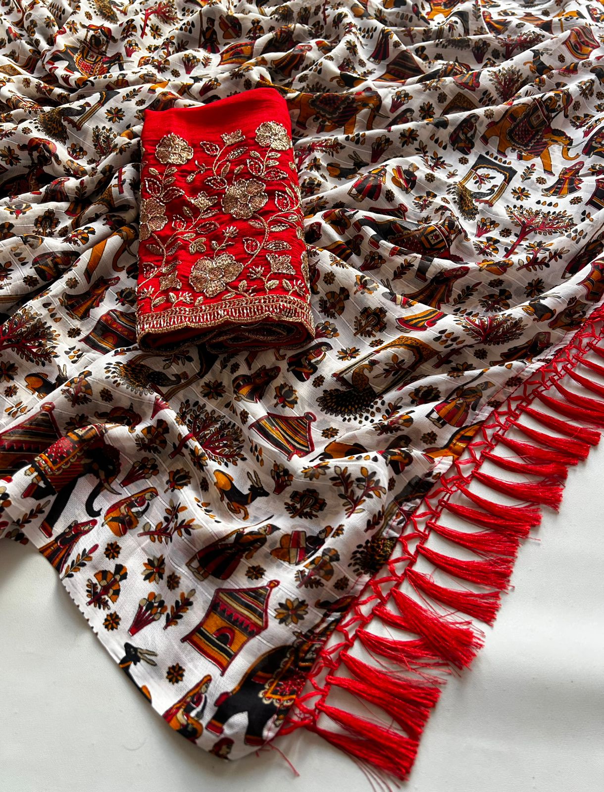 Desiring Function Wear Georgette Kalamkari Print n Beads Work Designer Saree With Contrast Blouse Piece