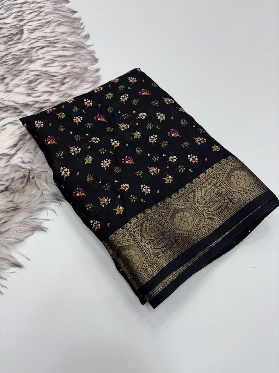 Adorning Party Wear Pure Soft Dola Silk Jacquard Border Rich Pallu Print Design Saree With Blouse Piece