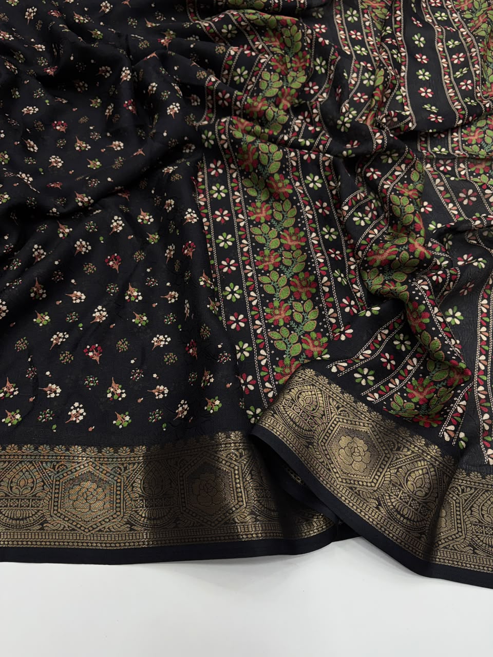 Adorning Party Wear Pure Soft Dola Silk Jacquard Border Rich Pallu Print Design Saree With Blouse Piece