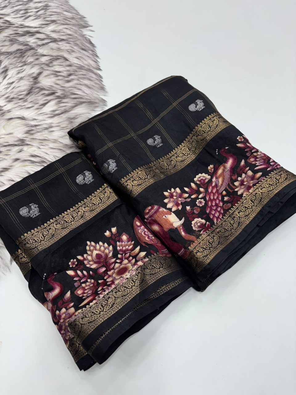 Effervescent Festive Wear Pure Soft Dola Silk Jacquard Border Rich Pallu Fancy Saree With Blouse Piece