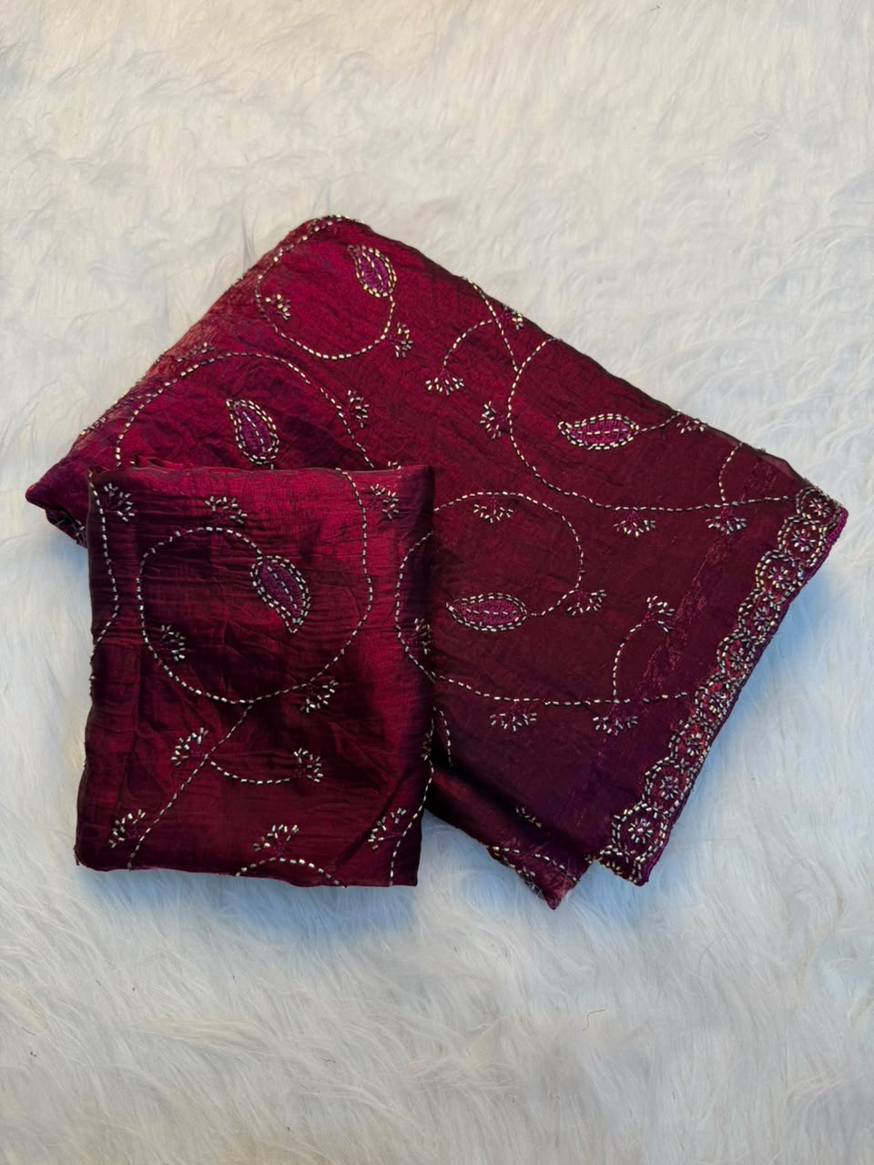 Redolent Wedding Wear Silk Embroidery n Siroski Work Designer Saree With Blouse Piece